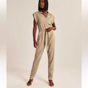 Abercrombie & Fitch Women's Utility Jumpsuit size Small Tall